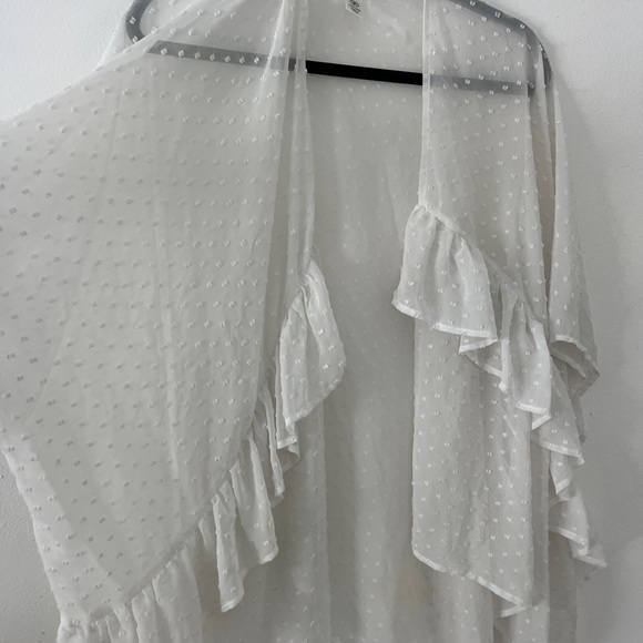 See-through cover-up with cute polkadot details - Picture 2 of 5